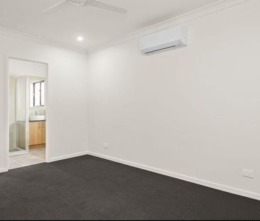 Modern 4-Bed Family Home, Fully Fenced & Ready to Move In! - Photo 3