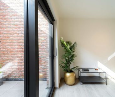 Duplex met terras in totaal renovatieproject te Zurenborg - Photo 6