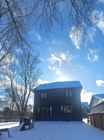 For Lease - 20-297 Whiting Street, Ingersoll, Ontario - Photo 2