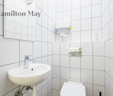 Przestronne mieszkanie 85 m² w przedwojennej kamienicy - Photo 3