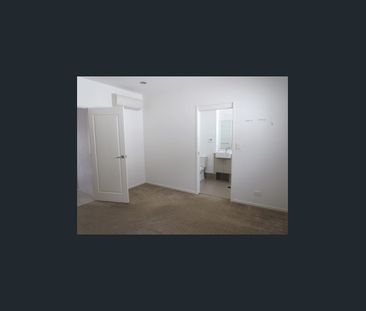 Modern 2 Bed 2 Bath Unit on the Top Floor - Photo 2