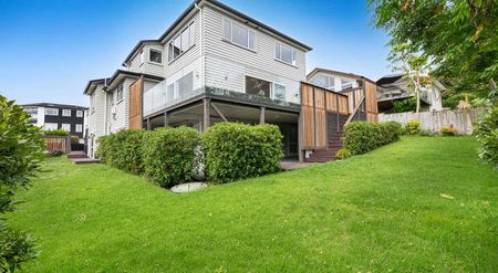 Size, Space and Sunshine! - Photo 2