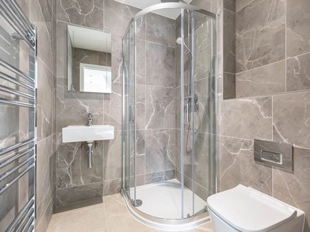 2 bed apartment to rent in Danecourt Road, Parkstone, BH14 - Photo 5