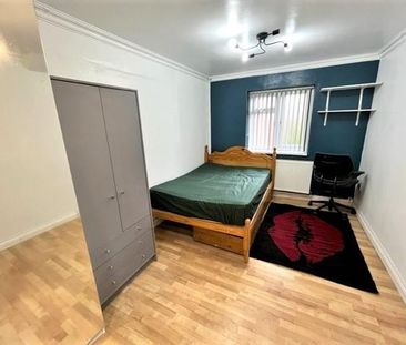 6 bedroom terraced house to rent - Photo 6