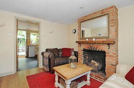 Critchmere Hill, Haslemere, GU27 1LS - Photo 2