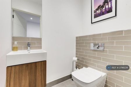 2 bedroom flat to rent - Photo 4