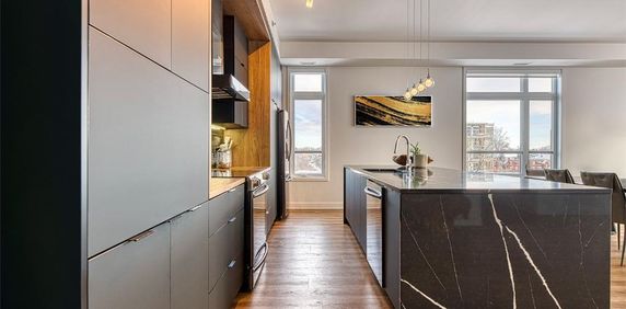 Penthouse 5 ½ adossé au golf de Saint-Lambert! 2 159 pi² - Photo 2