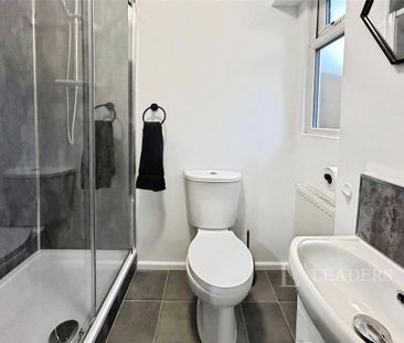 4 bedroom bungalow to rent - Photo 5