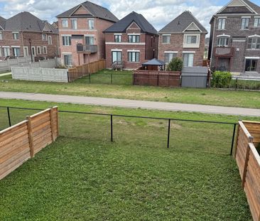 For Lease - 42 Faust Ridge, Vaughan, Ontario - Photo 3