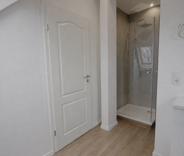 Erstbezug Dachgeschoss-Loft mit Balkon | offen, modern | Dresden-Pi... - Foto 4