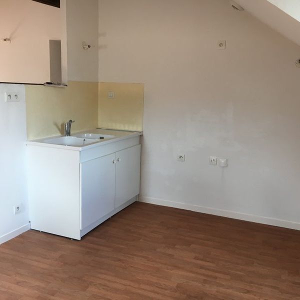 Location Appartement 3 pièces 47m² CHATELLERAULT 86100 - Photo 1