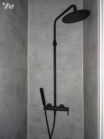 A LOUER STUDIO en HYPER CENTRE de REIMS - PROCHE TRAMWAY - CATHEDRALE - RUE DE VESLE - Photo 3