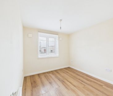 Bath Road, Slough, Berkshire,SL1 - Photo 6