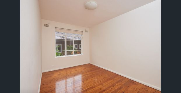One bedroom apartment in an ideal location! - Photo 1