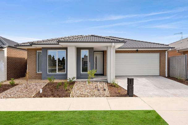 Four Bedroom Family Home - Parkland On Your Doorstep - Photo 1