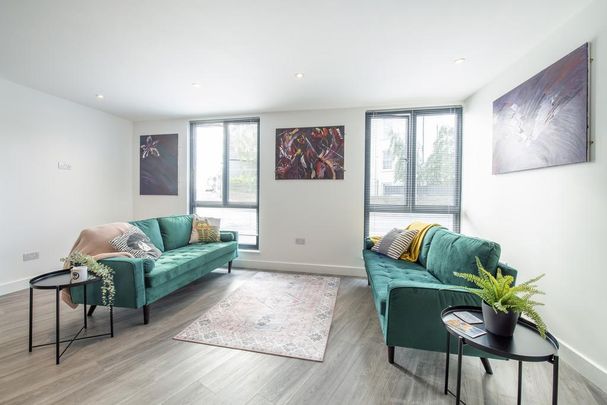 1 bedroom in a house share to rent - Photo 1