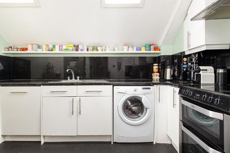 4 bed apartment to rent in Kings Parade Avenue, Bristol, BS8 - Photo 5