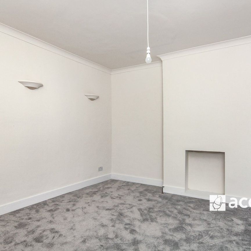 Lyndhurst Grove, London, SE15 - Photo 1