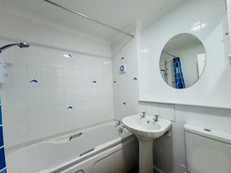 2 bedroom flat to rent - Photo 5