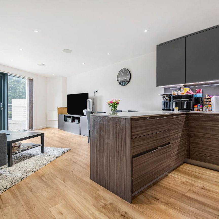 24 Aerodrome Road - Photo 1