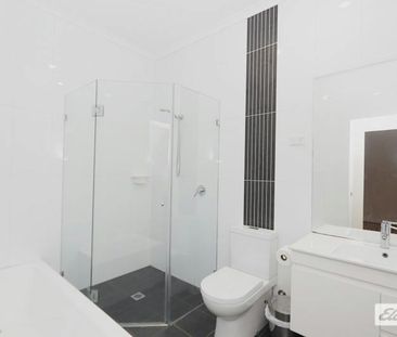 Comfortable 3 Bedroom Family Home - Photo 4