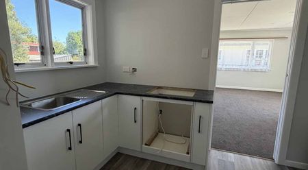 Three Bedroom Home - Awapuni - Photo 2