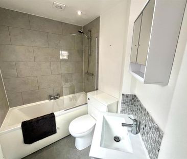 Revena Close - Photo 5