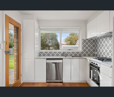 2 Bain Court, Newcomb, Vic 3219 - Photo 2