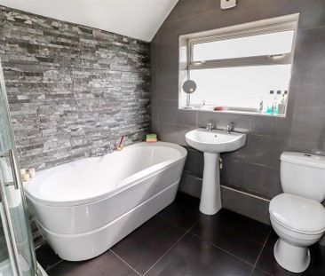 2 bedroom terraced house to rent - Photo 3
