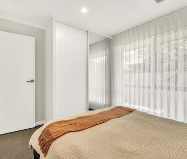 Beautifully Renovated Rear Homette in Niche Group! - Photo 5