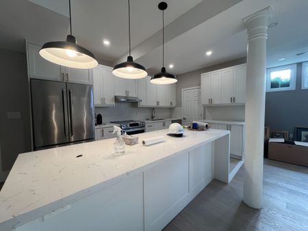 For Lease - 2421 Eighth Line, Oakville, Ontario - Photo 4
