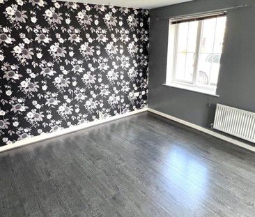 3 bedroom detached house to rent - Photo 3