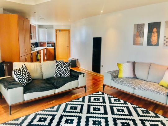 1 Bed Flat, Waterloo Street, LS10 - Photo 1