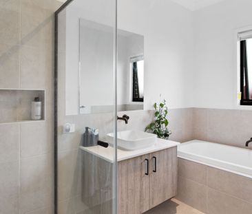 MODERN LIVING WITH HIGH QUALITY FINISHES - Photo 4