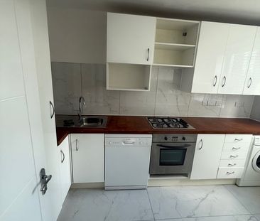 4 Bed Flat, Canary Wharf, E14 - Photo 3