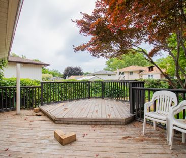 15 Sheridan Dr, St. Catharines - 4 Bed Fully Detached Home - Photo 2