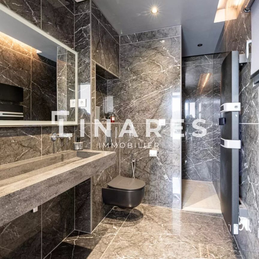 Villa • Ouest-La Plaine - Photo 1