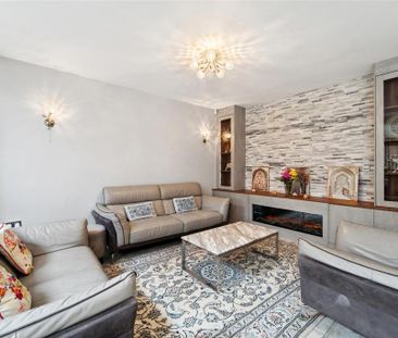 4 bedroom semi-detached house to rent - Photo 3