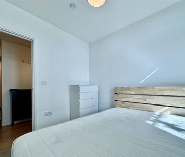 Ross Way, London - Photo 4