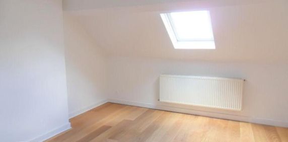 Location Appartement 2 pièces 50m² LILLE 59000 - Photo 2