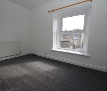 2 bedroom cottage to rent - Photo 2