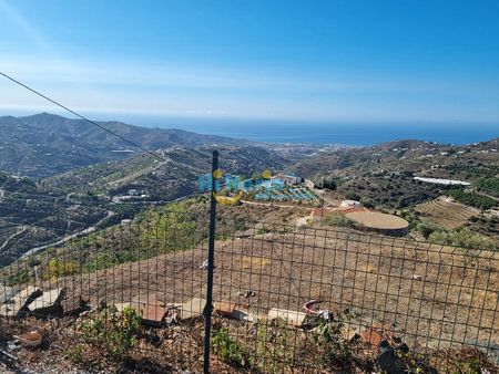 3 BEDROOM SEMI-DETACHED COUNTRY HOUSE WITH TERRACE, GARDEN AND PANORAMIC SEA VIEWS - TORROX, LONG TERM RENTAL - Foto 2