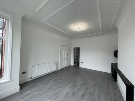 5 bedroom end of terrace house to rent - Photo 3