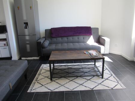 Location Appartement 3 pièces 48m² USSEL 19200 - Photo 2