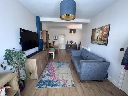 3 bedroom semi-detached house to rent - Photo 2