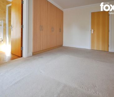 2 bed flat to rent in Flat 9, Stockwood Court - Photo 6