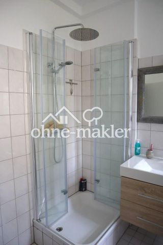 2,5 Zimmer Wohnung mit Einbauküche und kleinem Balkon in ruhiger Seitenstraße - Photo 5