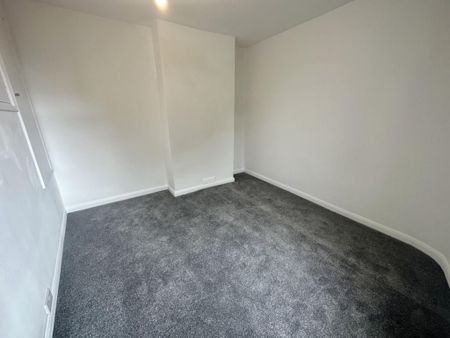 2 bedroom maisonette to rent - Photo 3