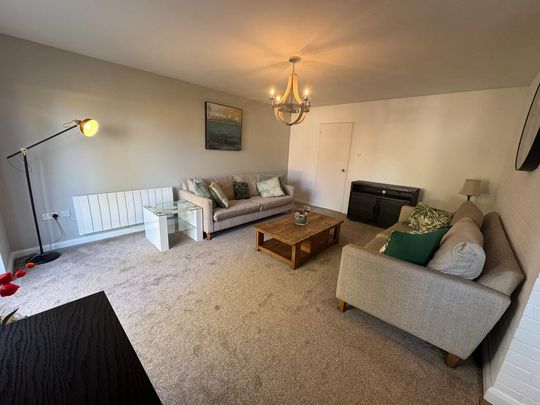 2 bedroom flat to rent - Photo 1