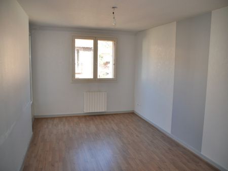 Appartement - 2 pièces - Montjuzet/Chanturgue - Photo 3